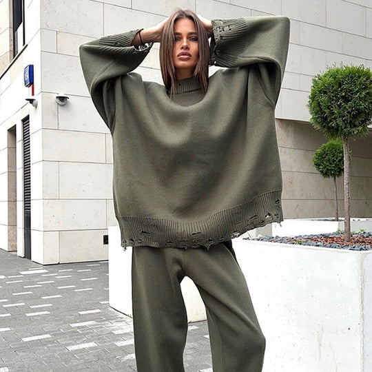 Damen Oversize-Strickset aus Feinstrick mit Destroyed-Saum, weitem Pullover und legerer Schlupfhose Nord Taschen