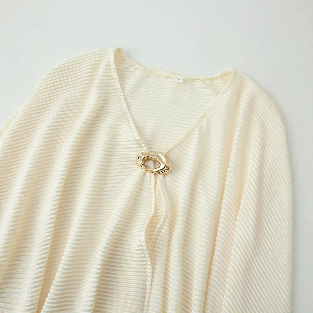 Damen Plissierter Cape‑Poncho mit V‑Ausschnitt und Schmuckverschluss Nord Taschen