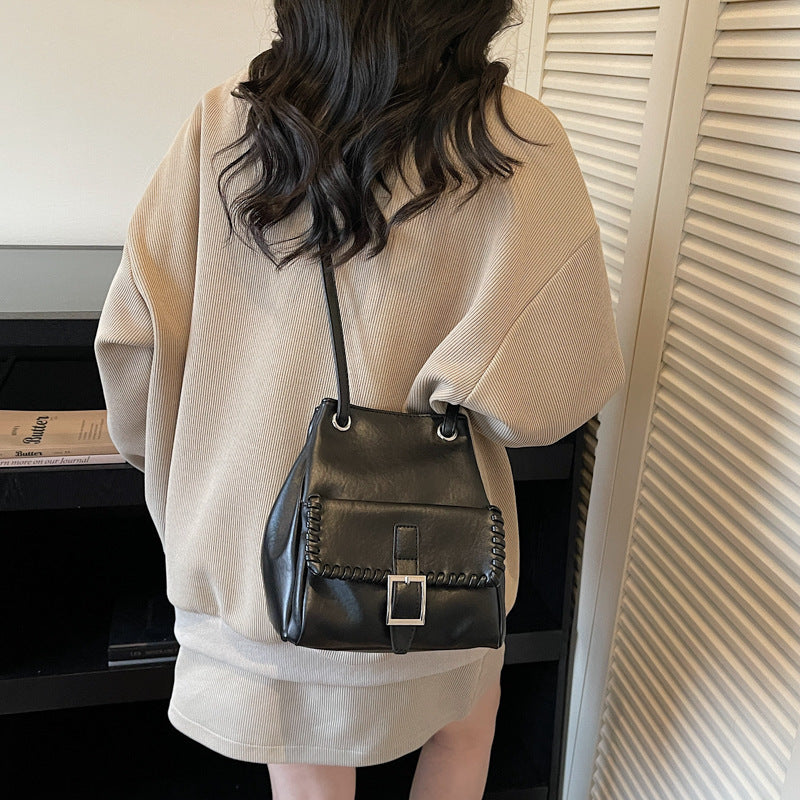 Damen Beuteltasche im modernen Design mit elegantem Kordelzug Nord Taschen