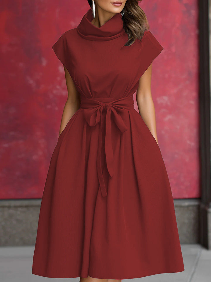 Damen Kleid mit schicker, geraffter Kapuze und praktischen Taschen