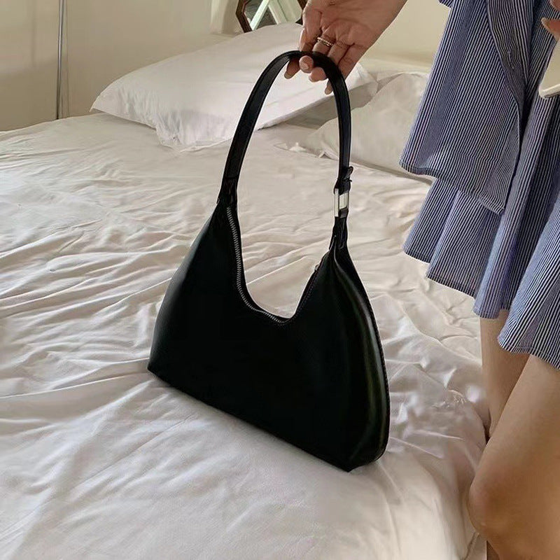 Damen Hobo-Tasche mit elegantem, geschwungenem Design und schickem Kettenakzent Nord Taschen