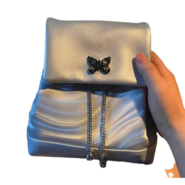 Damen Hobo-Tasche mit elegantem Schmetterlingsmotiv und geschmeidiger Oberfläche Nord Taschen