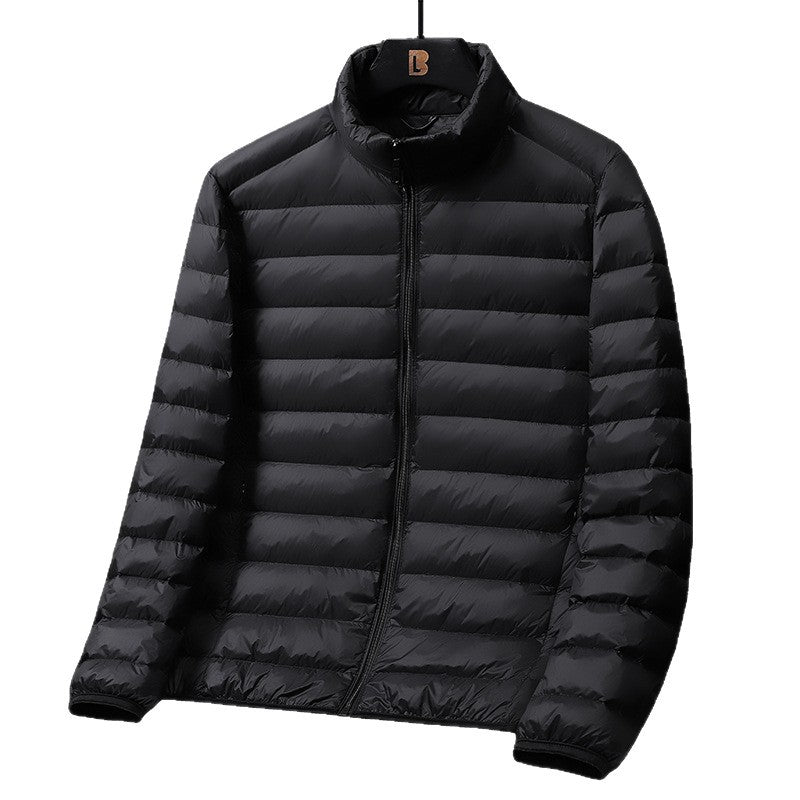 Herren Ultraleichte gesteppte Daunenimitat‑Steppjacke mit Stehkragen und Packfunktion Nord Taschen