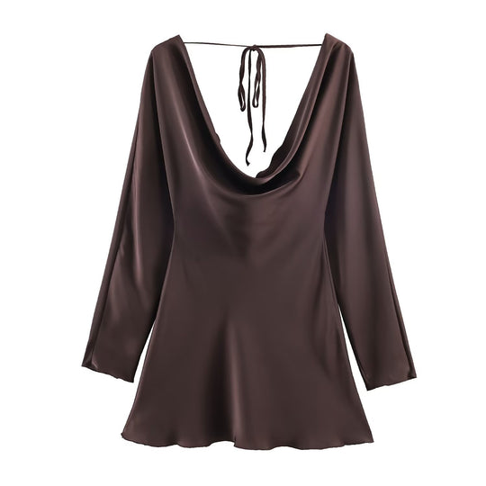 Damen Kurzes Satin-Minikleid mit tiefem Wasserfall‑Rücken, V‑Ausschnitt vorne und langen Ärmeln Nord Taschen