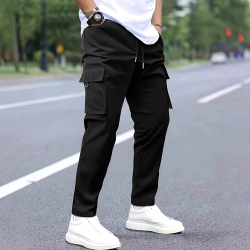 Herren Slim‑Tapered Cargo‑Jogginghose mit Tunnelzugbund, Klappentaschen und Metallringdetail Nord Taschen