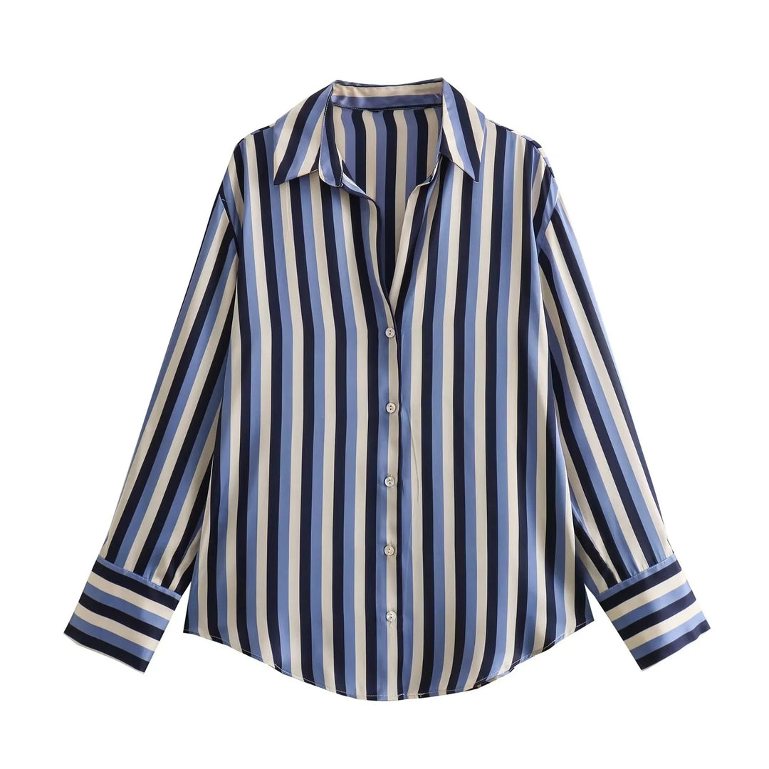 Damen Oversized Satinbluse mit Hemdkragen und breiten Manschetten Nord Taschen
