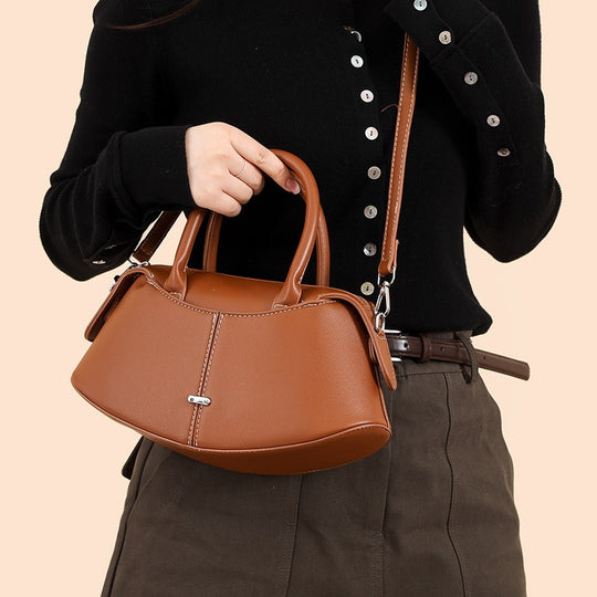 Damen Handtasche mit modernem, geschwungenem Design und abnehmbarem Schulterriemen Nord Taschen