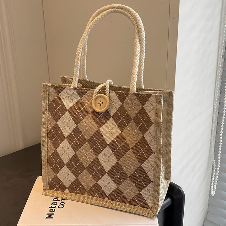 Damen Jute Tragetasche mit elegantem Rautenmuster und praktischen Holzknopfverschluss Nord Taschen