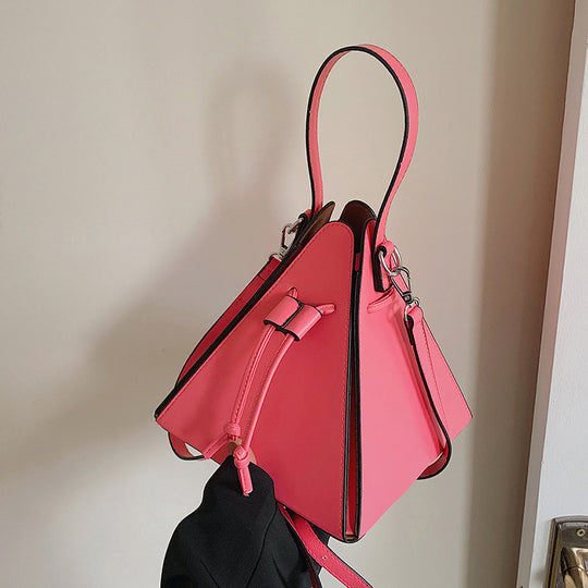 Damen geometrische Hobo-Tasche mit verstellbarem Schulterriemen und stilvollem Kordelzug Nord Taschen