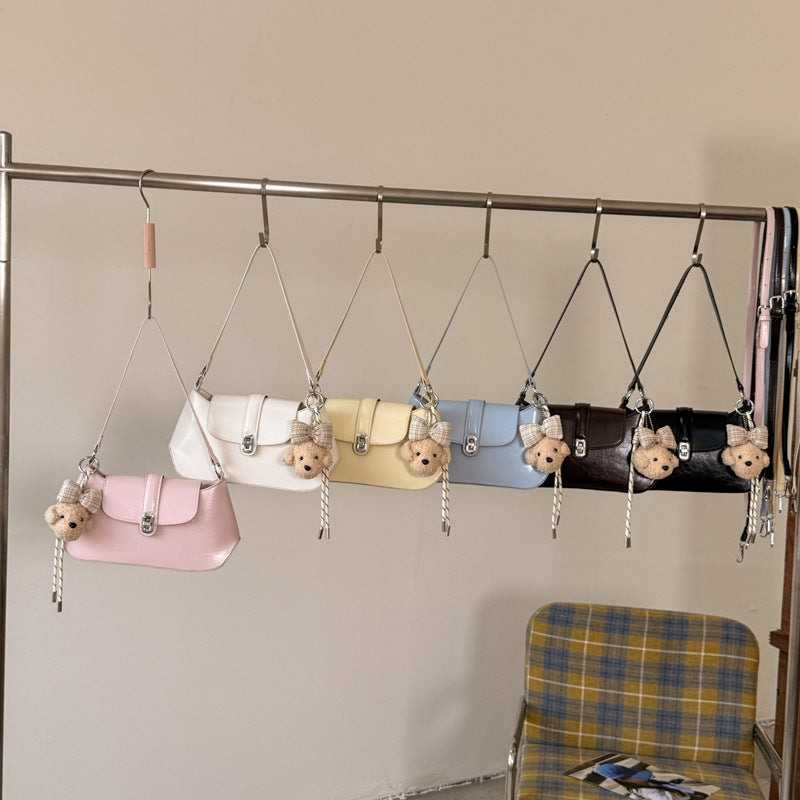 Damen Schultertasche mit niedlichem Anhänger Nord Taschen