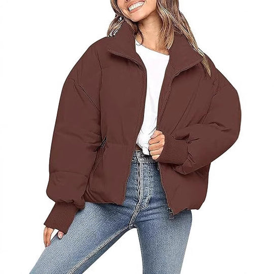 Damen Kurz geschnittene Stepp-Winterjacke mit Stehkragen, Reißverschluss und Rippbündchen Nord Taschen