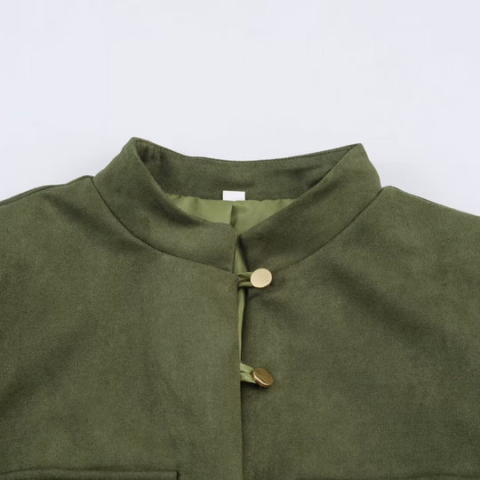 Damen Kurzjacke im Mandarin-Stil aus Veloursoptik mit aufgesetzten Taschen und Zierknöpfen Nord Taschen
