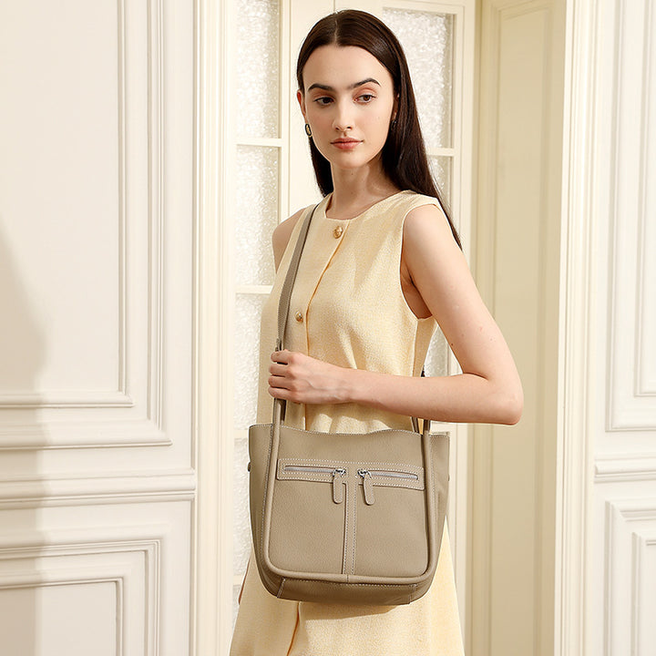 Damen Schultertasche mit zwei praktischen Reißverschlussfächern Nord Taschen