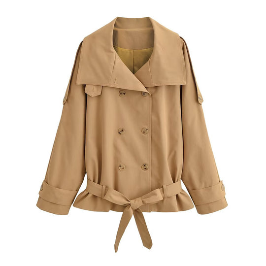 Damen Kurz-Trenchcoat mit doppelreihiger Knopfleiste, Cape‑Yoke und Taillengürtel Nord Taschen