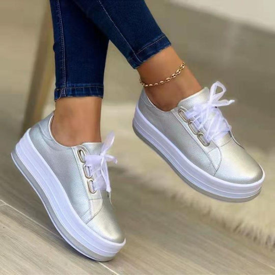 Damen Metallic-Plateau-Sneaker mit mehrschichtiger Komfortsohle und Satin-Schnürung Nord Taschen