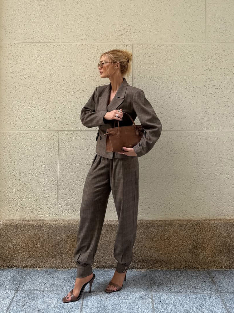 Damen Taillierter zweiteiliger Blazer- und Hosenanzug im Glencheck-Muster Nord Taschen