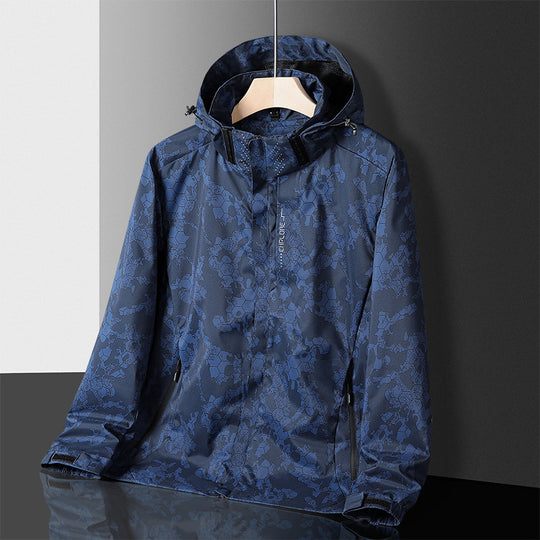 Herren leichter wasserdichter Softshell‑Hoodie mit Kapuze und Tarn‑Hex‑Alloverprint Nord Taschen