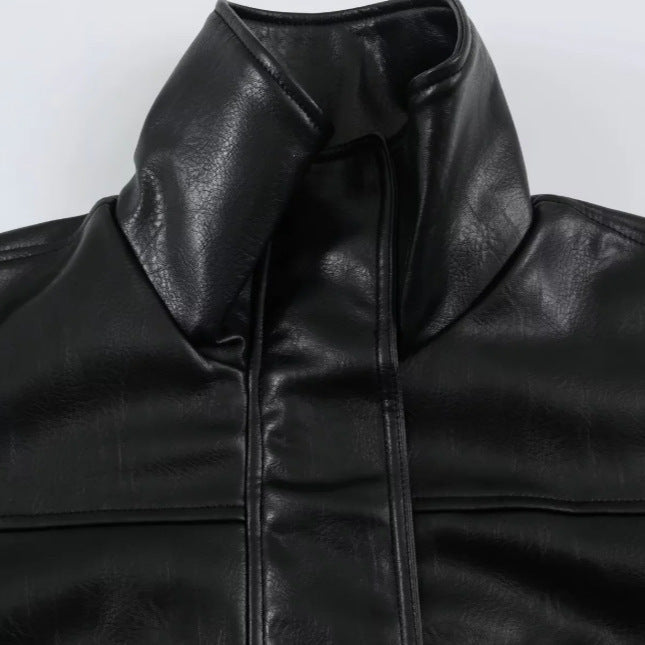 Damen Kurzblouson aus Kunstleder mit doppelreihiger Knopfleiste und Schultercape Nord Taschen