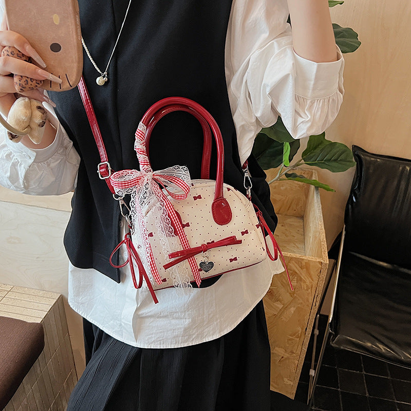 Damen Mini-Tasche mit verspieltem Design und charmanten Details Nord Taschen