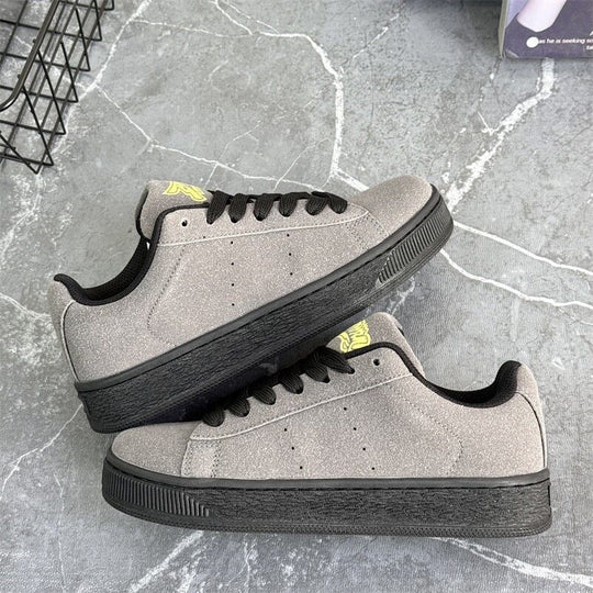 Herren Sportliche Sneakers aus Wildleder Nord Taschen