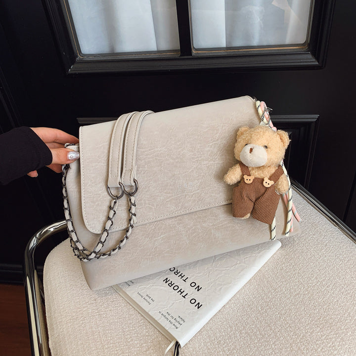 Damen Umhängetasche mit verspieltem Teddy-Anhänger Nord Taschen