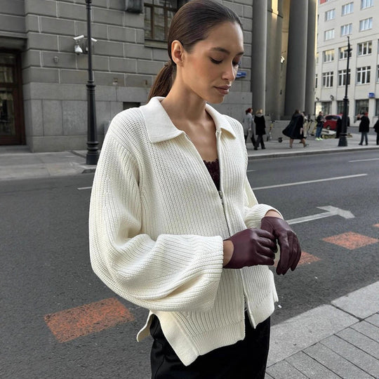 Damen Gerippte Strickjacke mit Reißverschluss, Hemdkragen & Ballonärmeln Nord Taschen