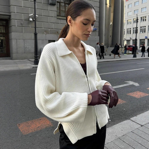Damen Gerippte Strickjacke mit Reißverschluss, Hemdkragen & Ballonärmeln Nord Taschen