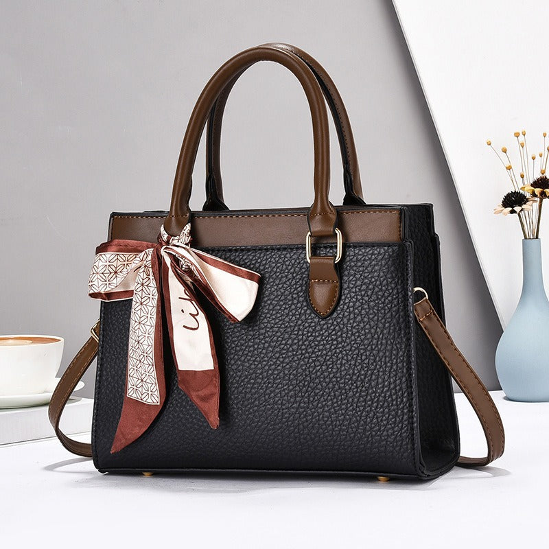 Damen Handtasche mit eleganten Design und zusätzlichem Kosmetiktäschchen Nord Taschen