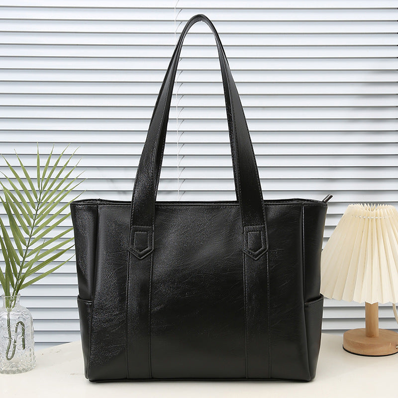 Damen Tote-Tasche mit eleganter glatter Kunstlederoberfläche und praktischen Außentaschen Nord Taschen