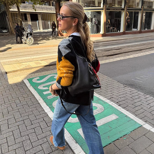 Damen Oversize Argyle-Pullover aus Mohair-Mix mit Rundhalsausschnitt und kontrastierenden Rautendetails Nord Taschen