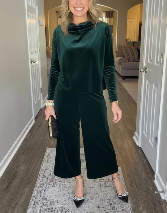 Damen Elegantes Samt-Zweiteiler mit Wasserfallkragen und weiter Culotte-Hose Nord Taschen