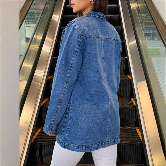 Damen taillierte Denim‑Jacke mit Stehkragen, vier Pattentaschen und leicht ausgestelltem Saum Nord Taschen