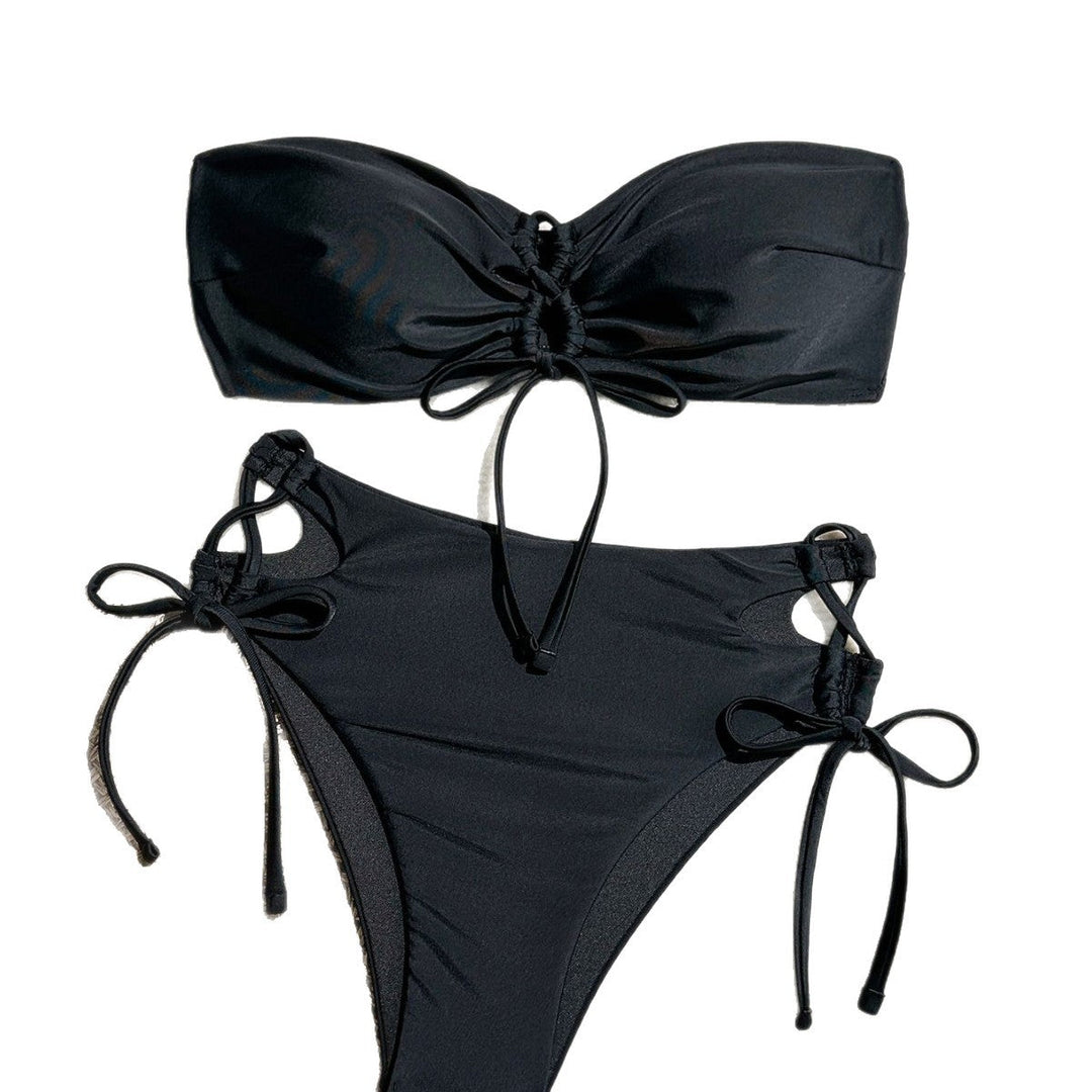 Damen hochgeschnittener Bandeau-Bikini mit eleganten Raffungselementen