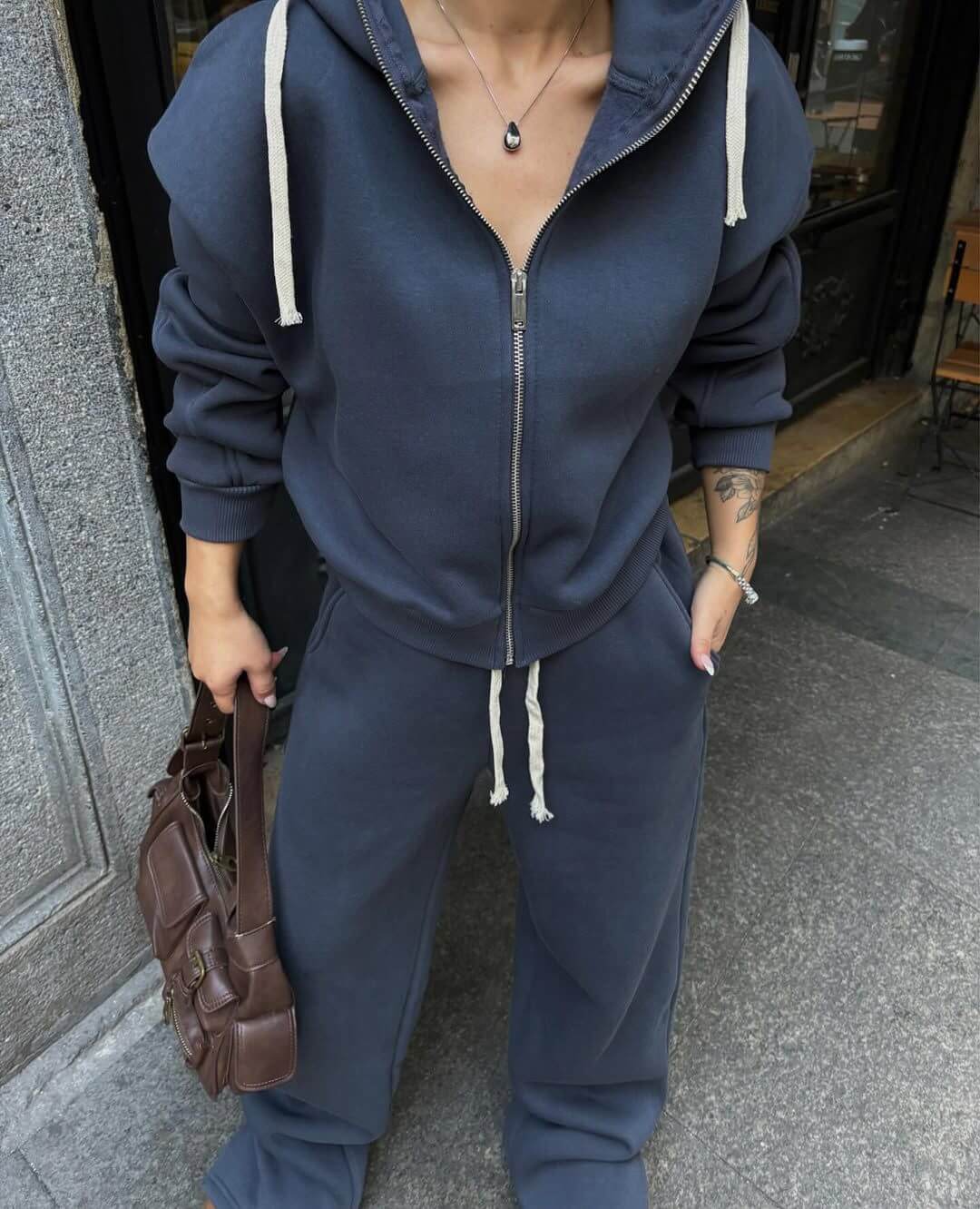 Damen Baumwoll-Mix Cropped Zip-Hoodie mit oversized Kapuze und High‑Waist Wide‑Leg Sweatpants Nord Taschen