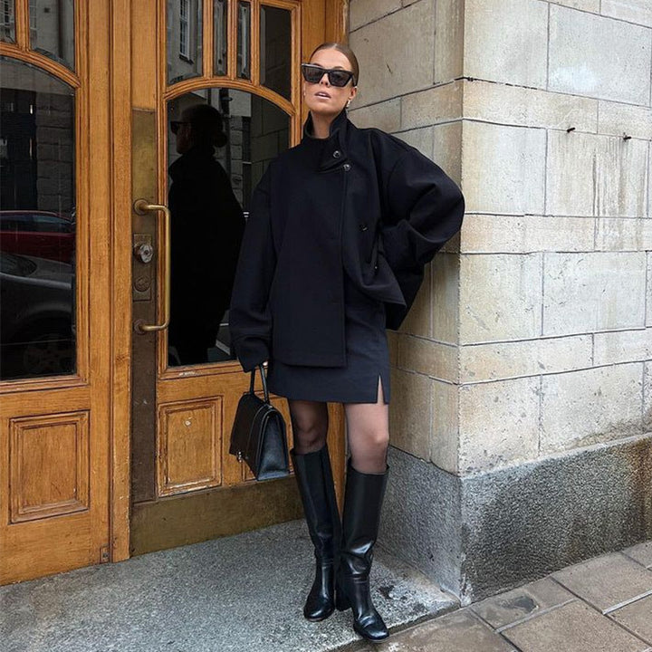 Damen Kurze Jacke mit hohem Kragen und Knopfverschluss Nord Taschen