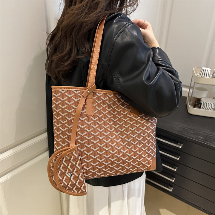 Damen Shopper-Tasche mit praktischer Innentasche und modernem Design Nord Taschen