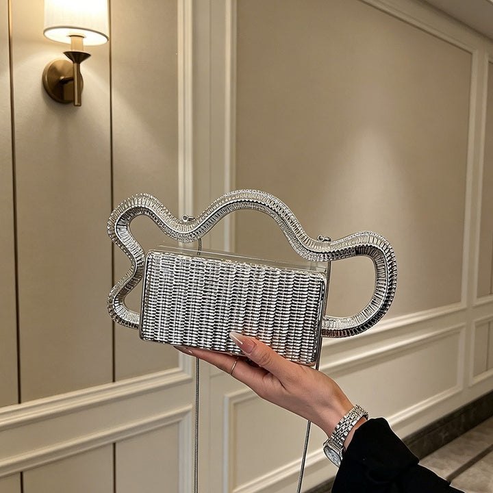 Damen stilvolle Clutch mit oxidierten Metallteilen Nord Taschen