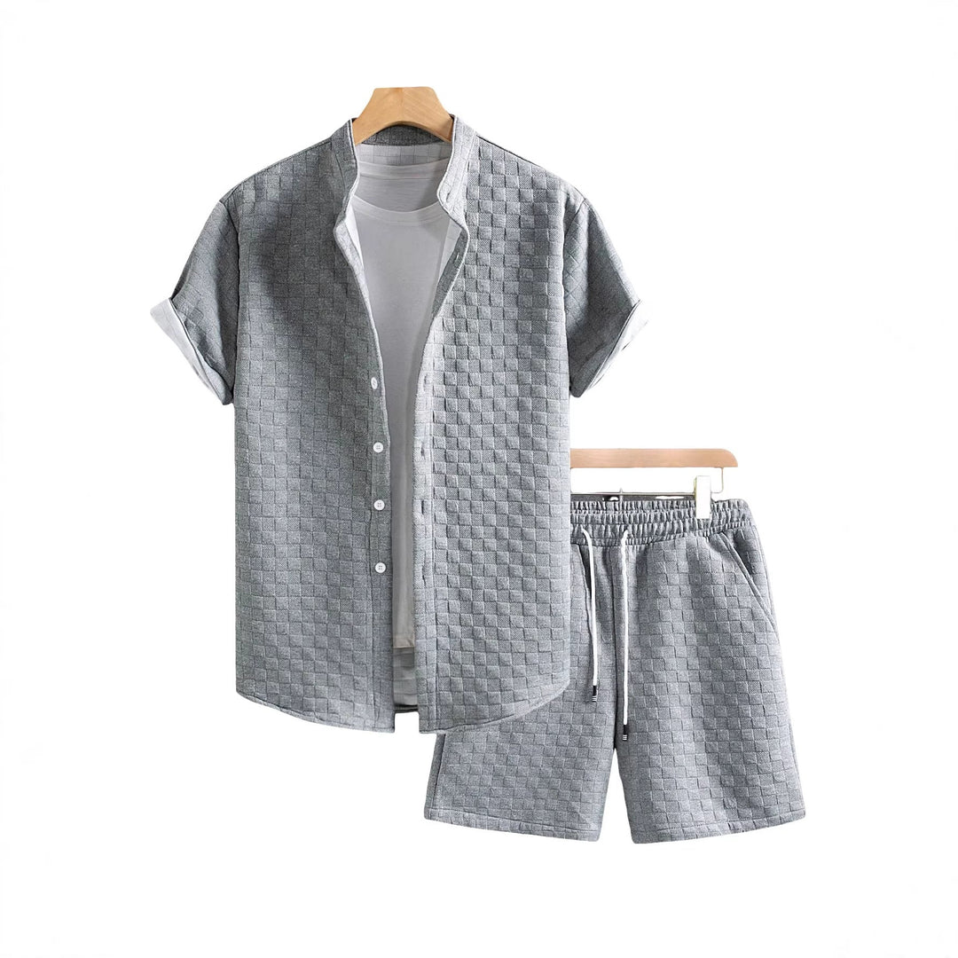 Herren nan zweiteiliges Sommerensemble mit Stehkragen-Hemdjacke und elastischen Komfort-Shorts in geprägter Karo-Textur - Arvani
