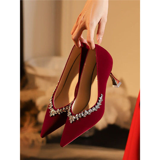 Damen elegante spitze Pumps mit Kristallverzierung