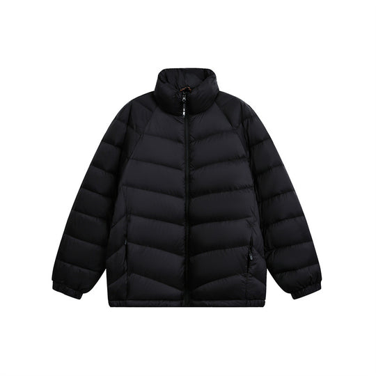 Unisex Kurz geschnittene wattierte Jacke im kastigen Schnitt mit Chevron‑Steppung und hohem Stehkragen Nord Taschen
