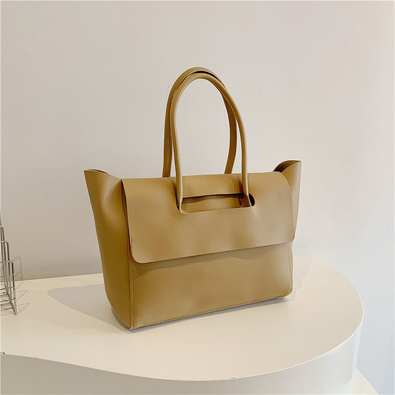 Damen Designer Handtasche mit modernem Klappverschluss Nord Taschen