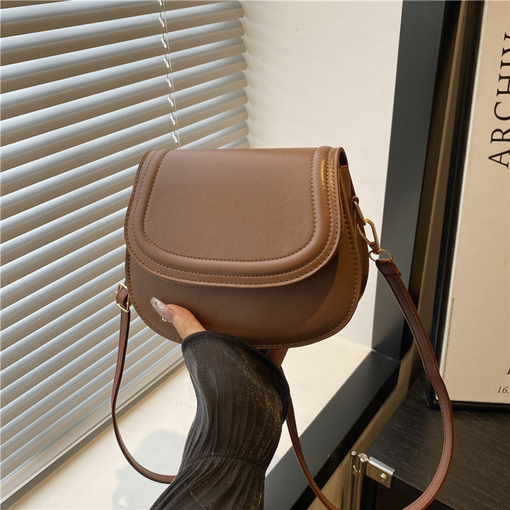 Damen Umhängetasche mit elegantem Klappverschluss und hochwertigem Kunstleder Nord Taschen