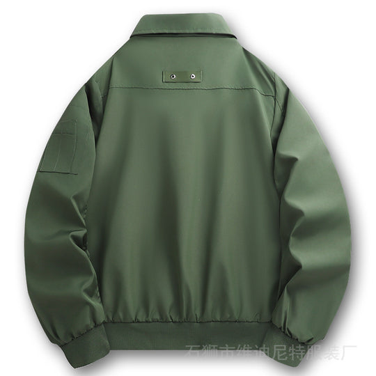 Herren Leichter Twill-Bomber mit kontrastierendem Futter, Reißverschlusstaschen und Ärmeltasche Nord Taschen