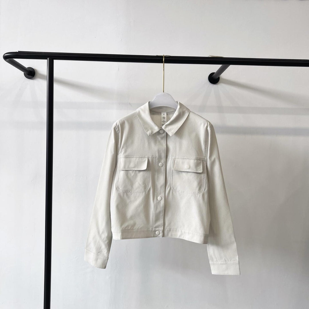 Damen Kurze Overshirt-Jacke aus leichtem Baumwollmix mit Brusttaschen Nord Taschen