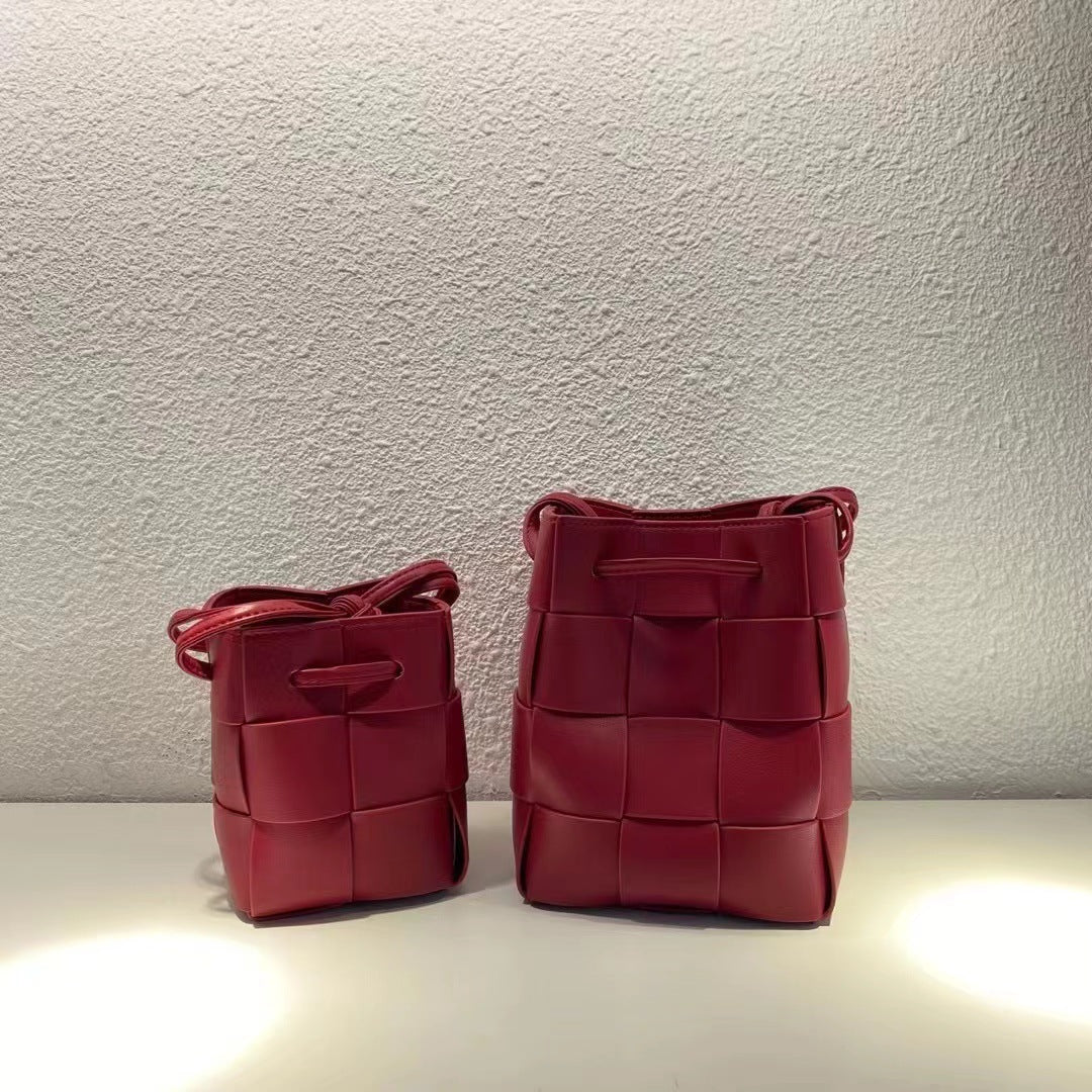 Damen Handtasche im modernen Woven-Design von Nord Taschen