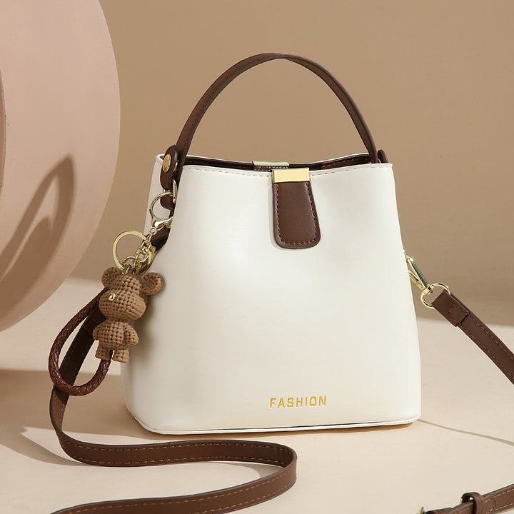 Damen Handtasche mit elegantem Teddy-Anhänger Nord Taschen