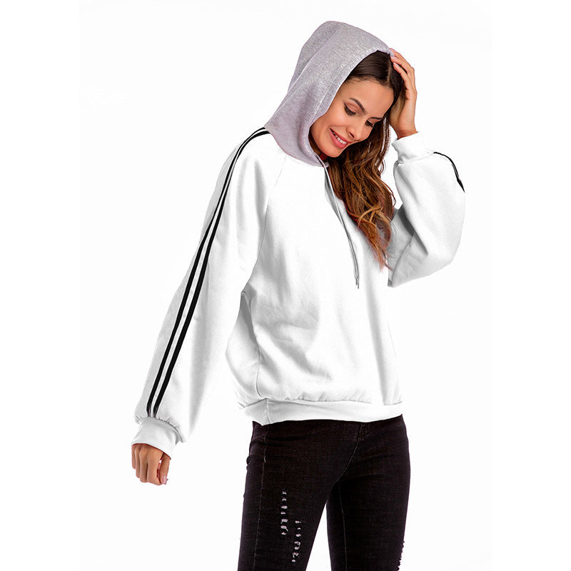 Damen modischer Kapuzenpullover mit kontrastierenden Ärmeln und lässigem Schnitt Nord Taschen