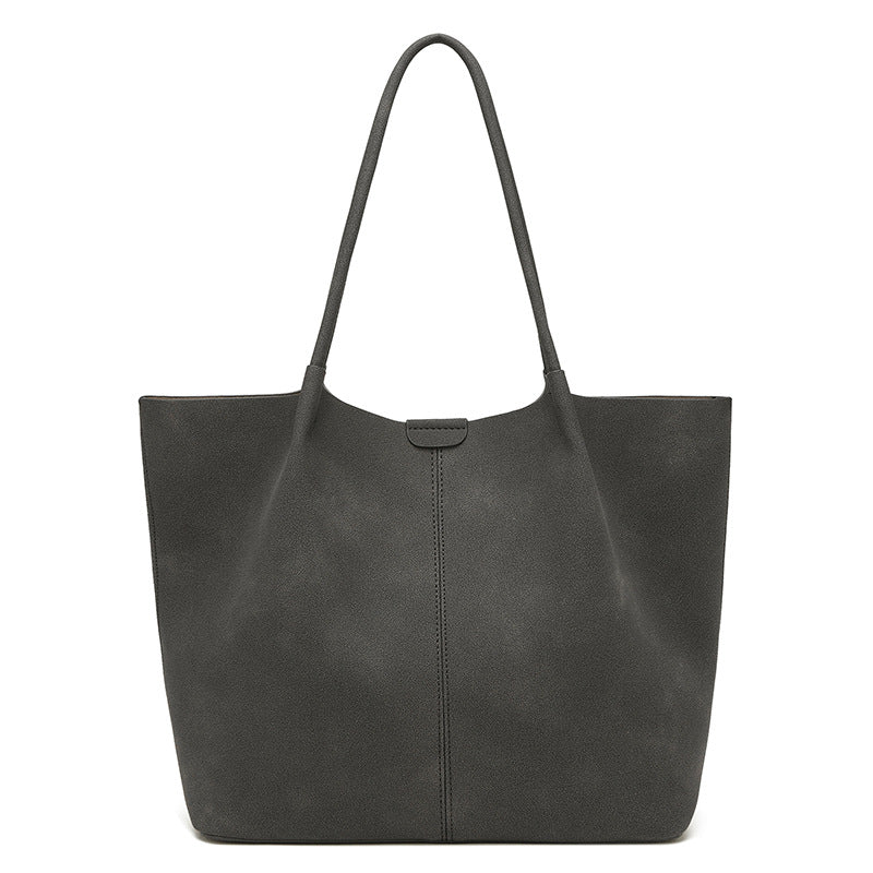 Damen Großzügige Tragetasche mit elegantem Suede-Finish und praktischem Druckverschluss Nord Taschen