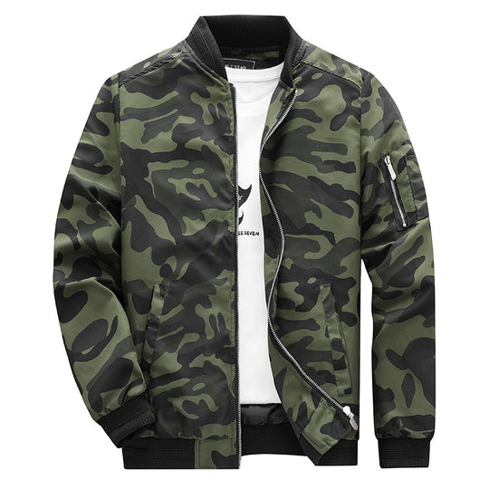 Herren Camouflage-Bomberjacke im Military‑Look mit Reißverschluss und Ärmel‑Utilitytasche Nord Taschen