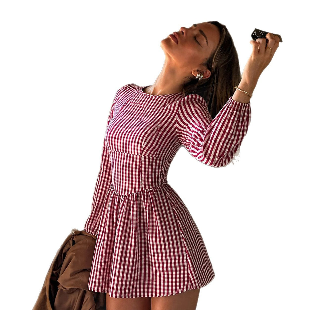 Damen tailliertes Vichy-Minikleid mit langen Ärmeln, figurbetonter Teilungsnaht und voluminöser Rockpartie Nord Taschen